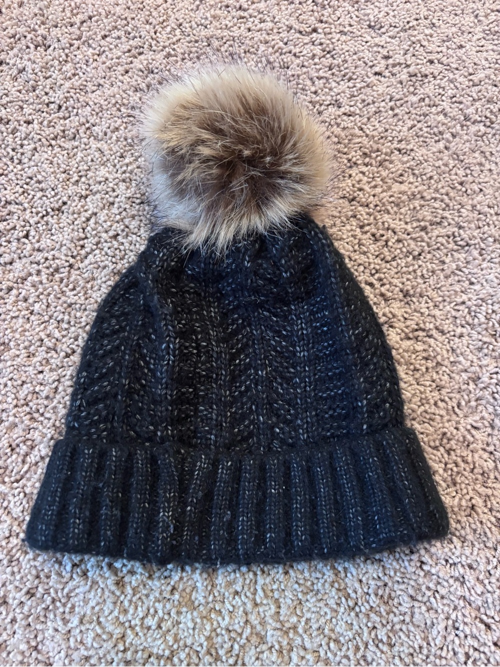 David and Young “Dog Mom” Pom Pom Hat - Picture 5 of 6